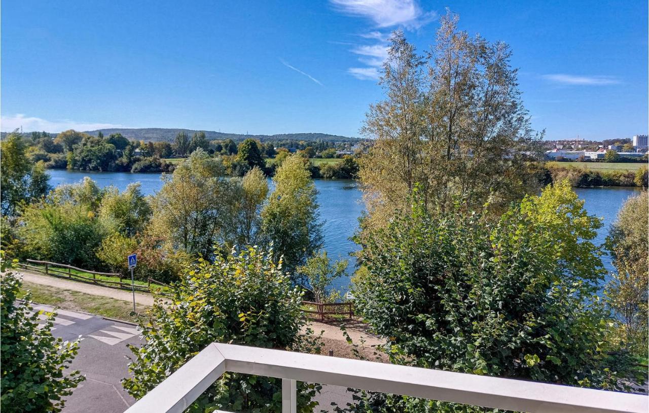 Awesome Apartment In Triel-Sur-Seine With Kitchen מראה חיצוני תמונה